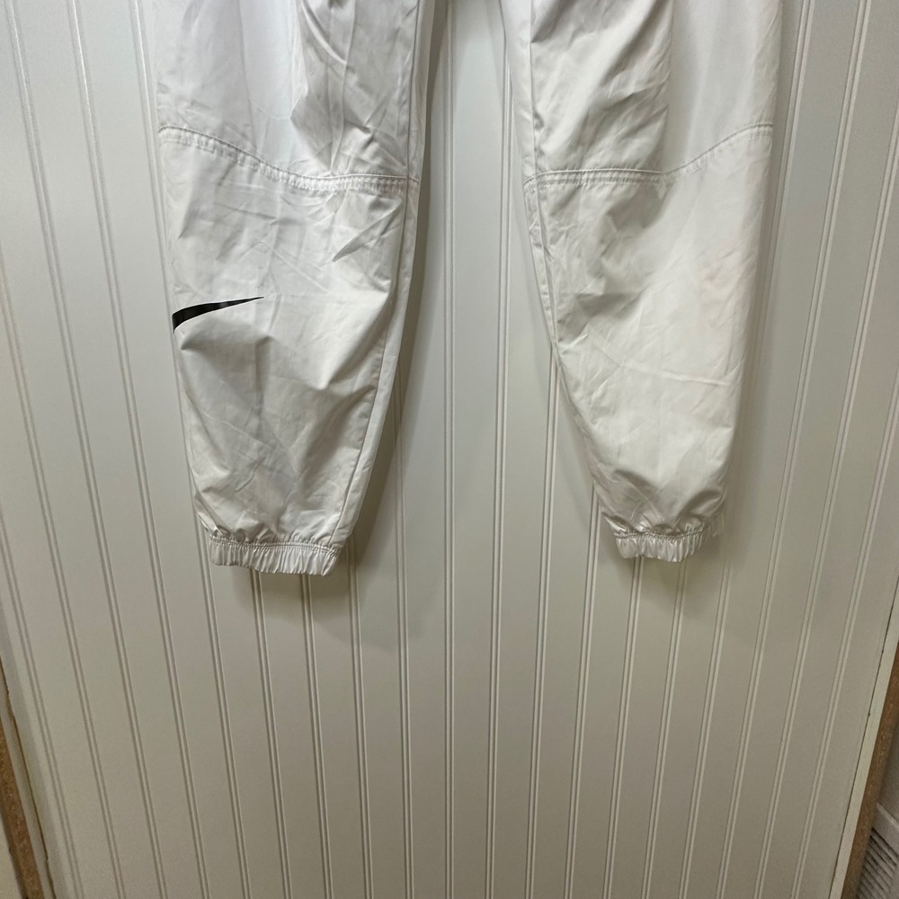 Nike Sportswear Women's Woven Cargo Joggers in White Belted wBlack Swoosh Size M - Picture 14 of 16
